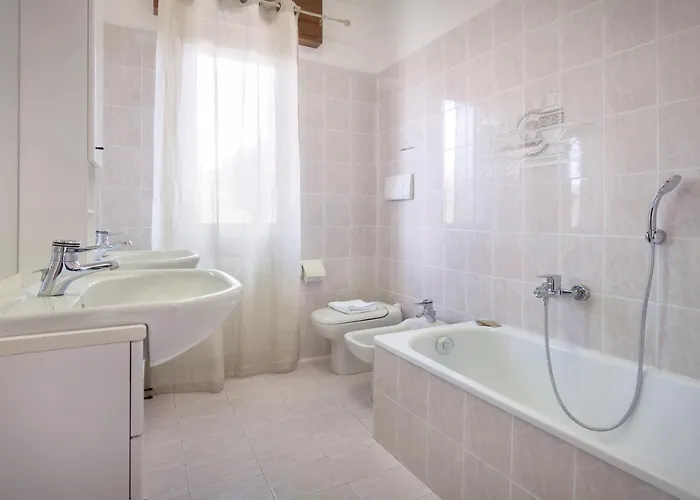 Villa Rose With Pool