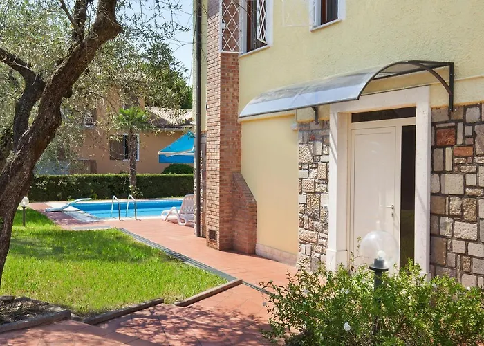 Rose With Pool Villa