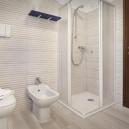 Rose With Pool فيلة