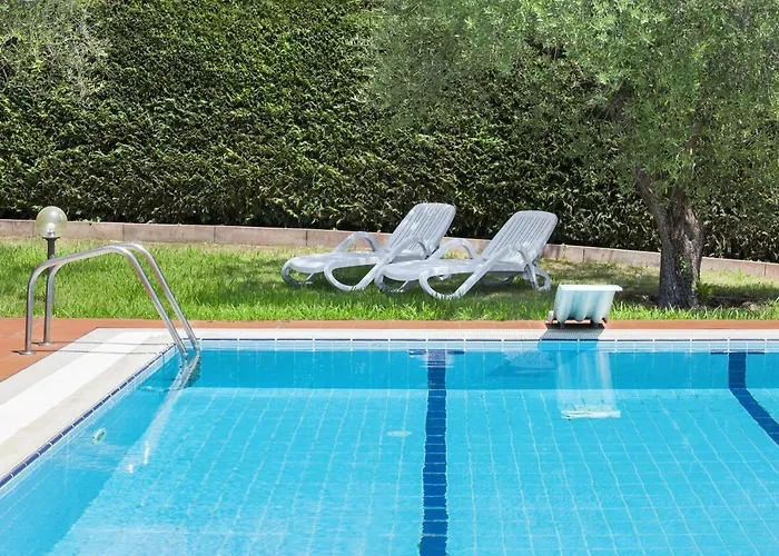 Willa Rose With Pool Bardolino