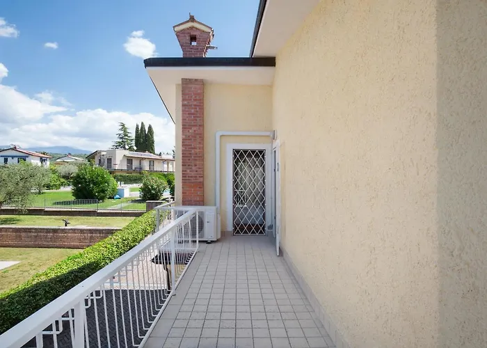 Villa Rose With Pool